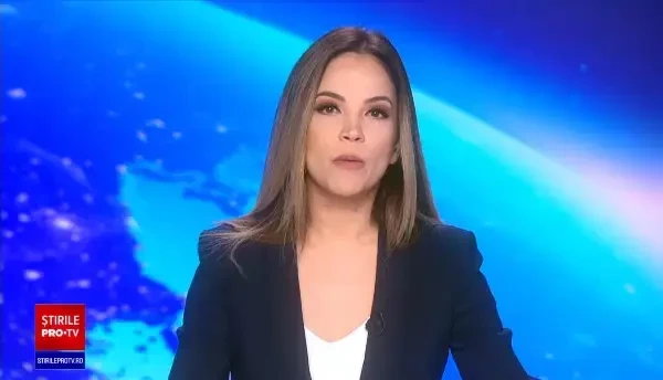 Un camion a ars ca o torță pe autostradă, în Timiș. Șoferul a apucat să se salveze la timp