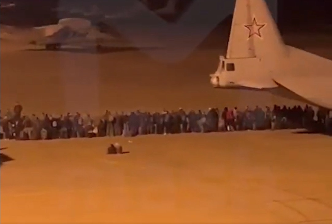 Câți ruși au cerut să fie încorporați în prima zi după ce Putin a anunțat mobilizarea militară parțială