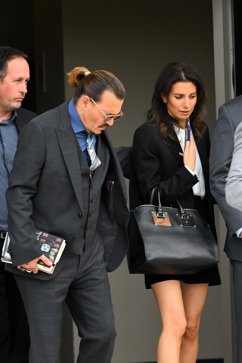 Johnny Depp are o nouă iubită. Este una dintre avocatele sale | GALERIE FOTO