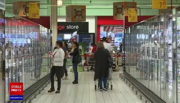 Marile magazine sting becurile și reduc programul de funcționare ca să facă economie de energie