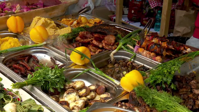 Weekendul acesta a fost dedicat bunătăților din cămările ciobanilor. Cu ce s-au delectat turiștii care au ajuns la Bran