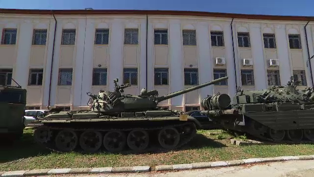 Armata Română își vinde blindatele vechi de 60 de ani. Ce firme le pot achiziționa