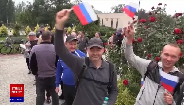 Rușii revendică victoria la referendumuri