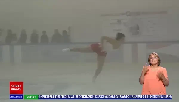 Patinoarul artificial din Târgu Mureş și-a deschis porțile. Zeci de copii au testat fericiţi stratul de gheață