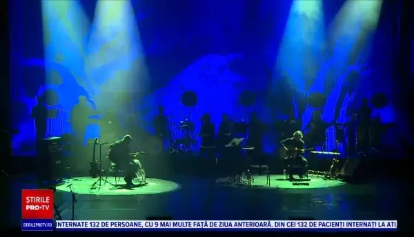 Muzică rock la Opera Națională din București. Mii de oameni au fost surprinși de Trupa Alternosfera