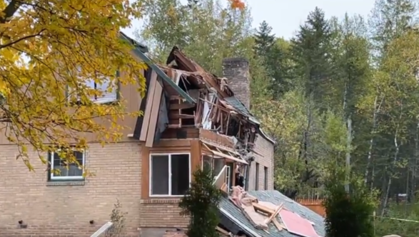 Trei persoane au murit după ce un avion s-a prăbușit peste o casă, în Minnesota VIDEO