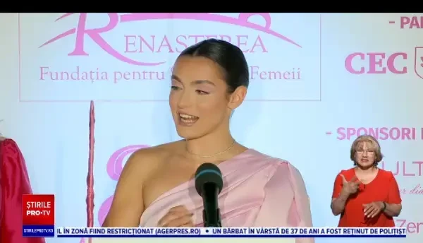 Mai multe clădiri au fost luminate în roz trăgând un semnal de alarmă asupra importanței depistării cancerului de sân