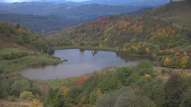 Cota apei în lacul de acumulare Tăul Mare a fost scăzută cu 80 cm. Barajul este ridicat pe o veche construcție romană