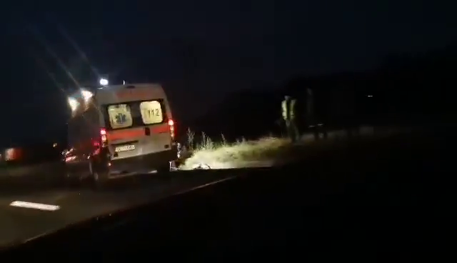 O ambulanță a accidentat mortal un biciclist, în Galați. Zona este neiluminată