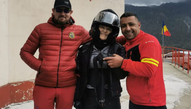 O turistă din Israel și-a pierdut borseta cu mii de euro pe Transfăgărășan, dar în scurt timp a avut o surpriză uriașă