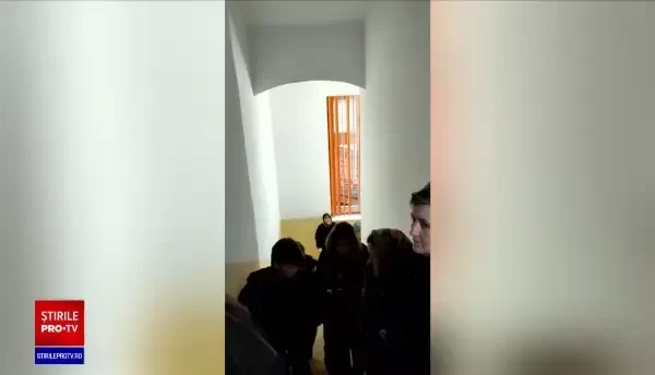 Primăria din Saschiz, luată cu asalt de localnici furioși. A fost ceartă pe lemne subvenționate