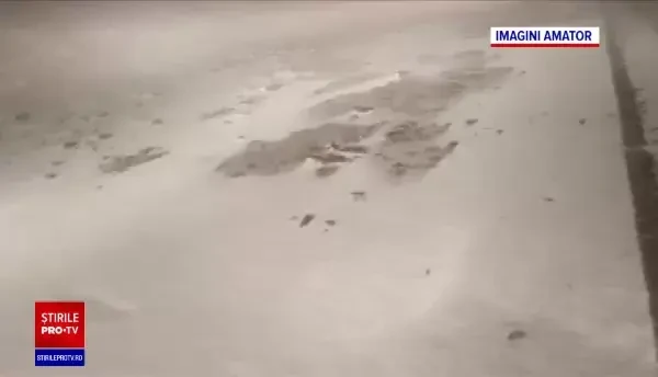Circulaţia rutieră, închisă pe Transalpina, din cauza viscolului