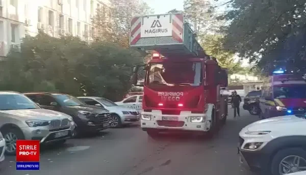 Un corp de iluminat a ars în bucătăria Spitalului de Copii. 85 de persoane s-au autoevacuat, nefiind înregistrate victime