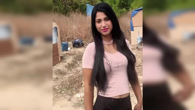 O fată de 19 ani, mamă a doi copii, și fostul ei iubit au fost găsiți carbonizați. Bărbatul ar fi provocat incendiul