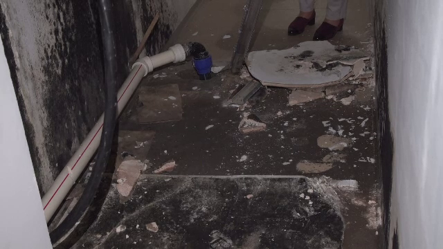 O sală de sport de patru milioane de lei a început să se degradeze înainte să fie folosită