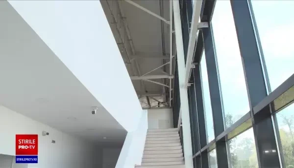 O sală de sport de patru milioane de lei a început să se degradeze înainte să fie folosită