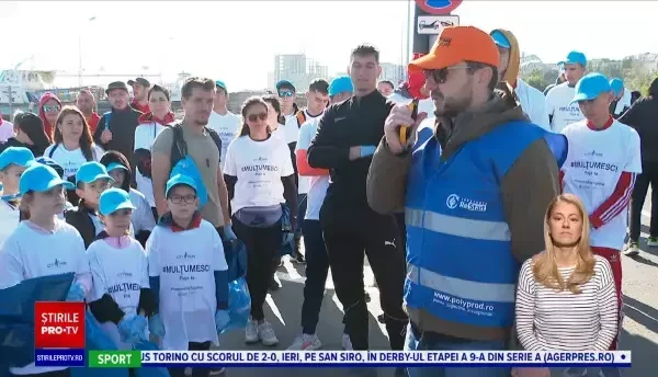 Este plin de gunoaie pe plajele de pe litoralul românesc. Două tone de deșeuri, adunate de voluntari în acest week-end