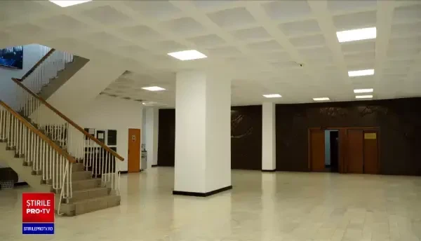 Ore mai scurte, vacanțe mai lungi și cursuri online. Cum vor școlile să facă economie la energie de teama facturilor