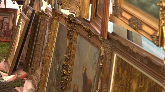 Raiul colecționarilor de vechituri, la Negreni. Târgul din Cluj are loc în fiecare toamnă