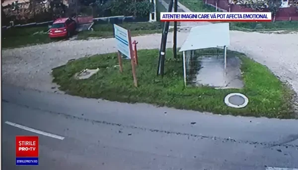 În lipsa trotuarelor și a trecerilor de pietoni, un copil a fost izbit de o mașină în timp ce traversa, în județul Cluj