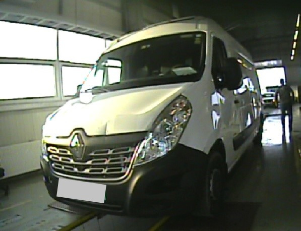 Țeapa luată de un român care a cumpărat un Renault Master din Austria. A avut un șoc când a mers cu ea la RAR
