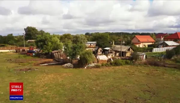 Povestea unui copil care a renunțat la școală și a căzut în patima băuturii. Mama: L-am luat la muncă, dacă la școală nu vrea