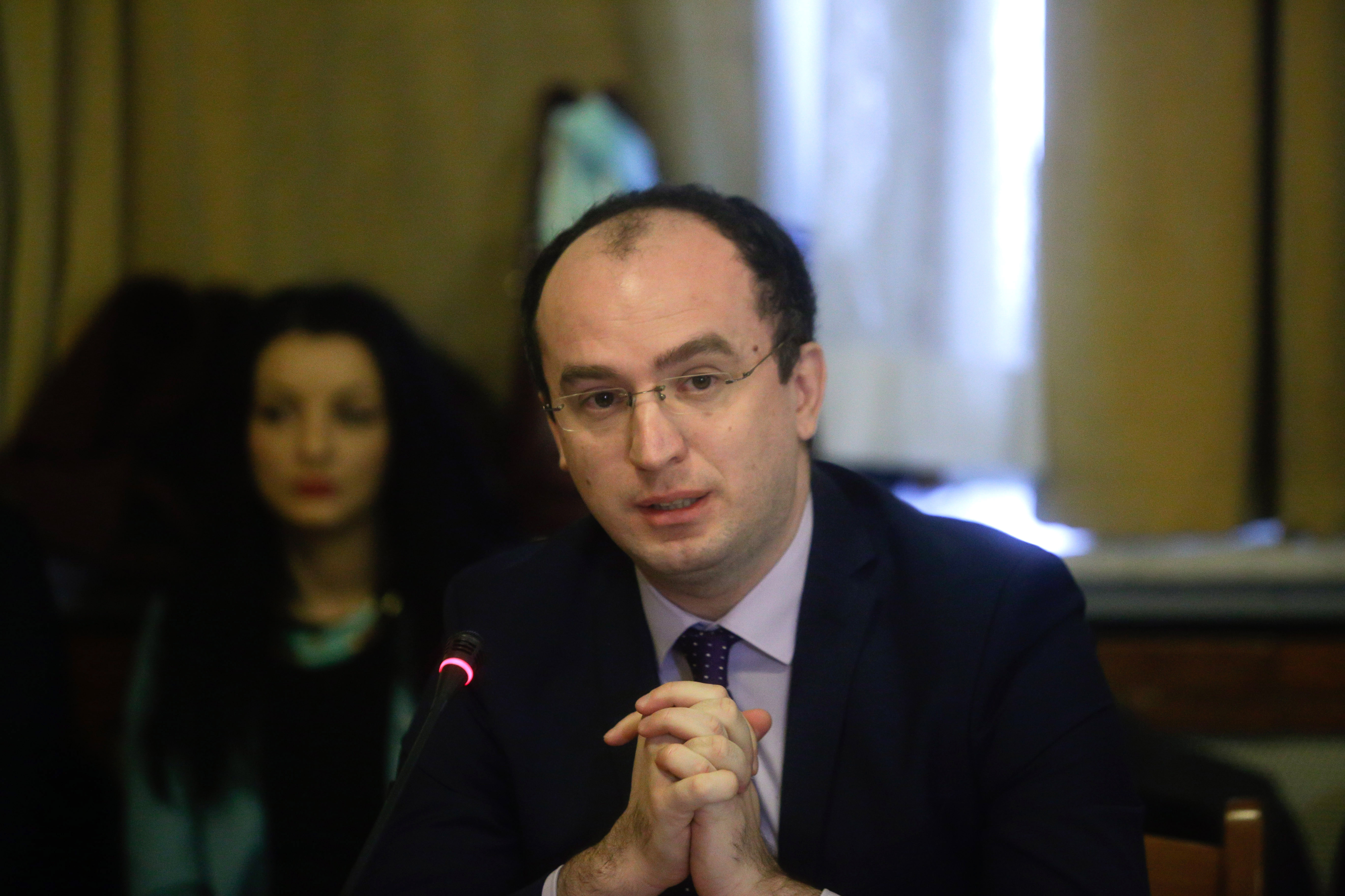 De ce a fost un eșec campania de vaccinare antiCOVID, explică dr. Marius Geantă. Negarea reacțiilor adverse