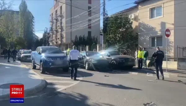 Urmărire ca în filme în Constanța. Un individ cu permisul suspendat a izbit în plin patru mașini