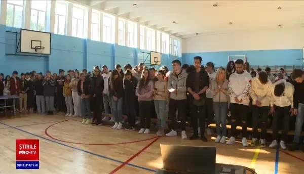 Tot mai puțini elevi aleg să meargă la o școală militară. Ce salariu are un sergent sau un locotenent