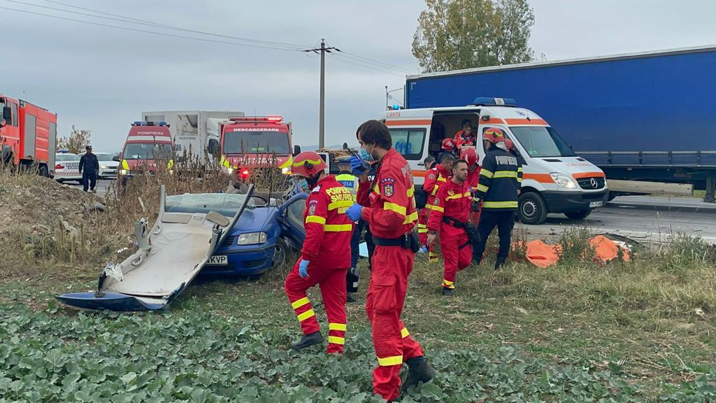 Accident grav pe DN1, soldat cu doi morţi şi un rănit | FOTO și VIDEO