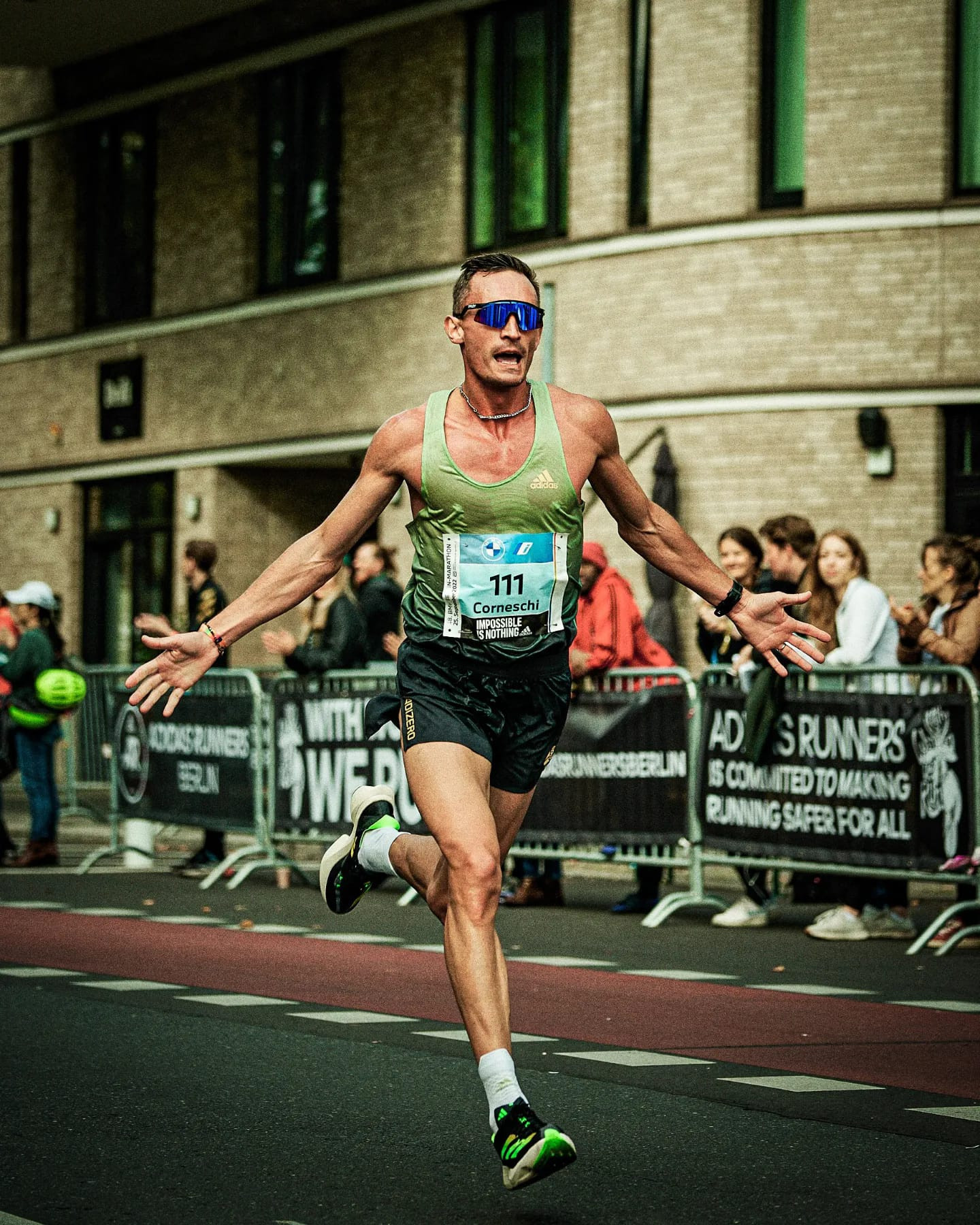 Alexandru Corneschi, cel mai bun maratonist român, umilit de stat. Plătit cu salariul minim, nu l-a mai primit nici pe acela