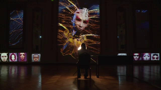 Festival dedicat noilor tehnologii, în București. Avatarul pe care îl poți controla prin propriile expresii faciale