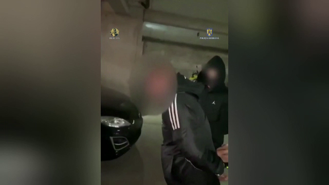 Trei traficanți de droguri, reținuți la Cluj-Napoca după o acțiune de amploare a Poliției