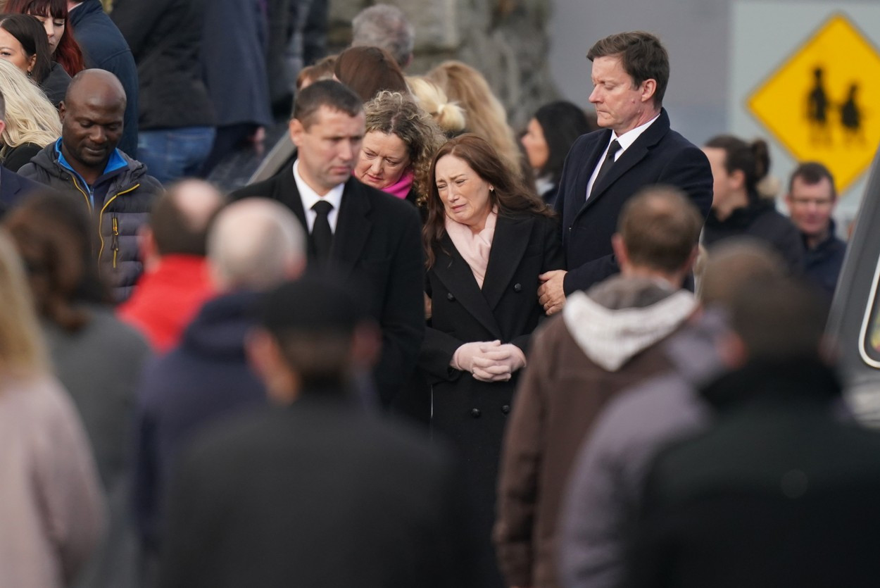 Tată și fiică înmormântați în aceeași zi, după ce au fost victimele unei explozii. Au murit în timp ce cumpărau o prăjitură