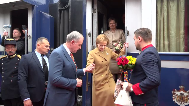 Familia Regală a României a călătorit cu trenul regal de la Cluj-Napoca la Alba Iulia pentru a marca centenarul încoronării