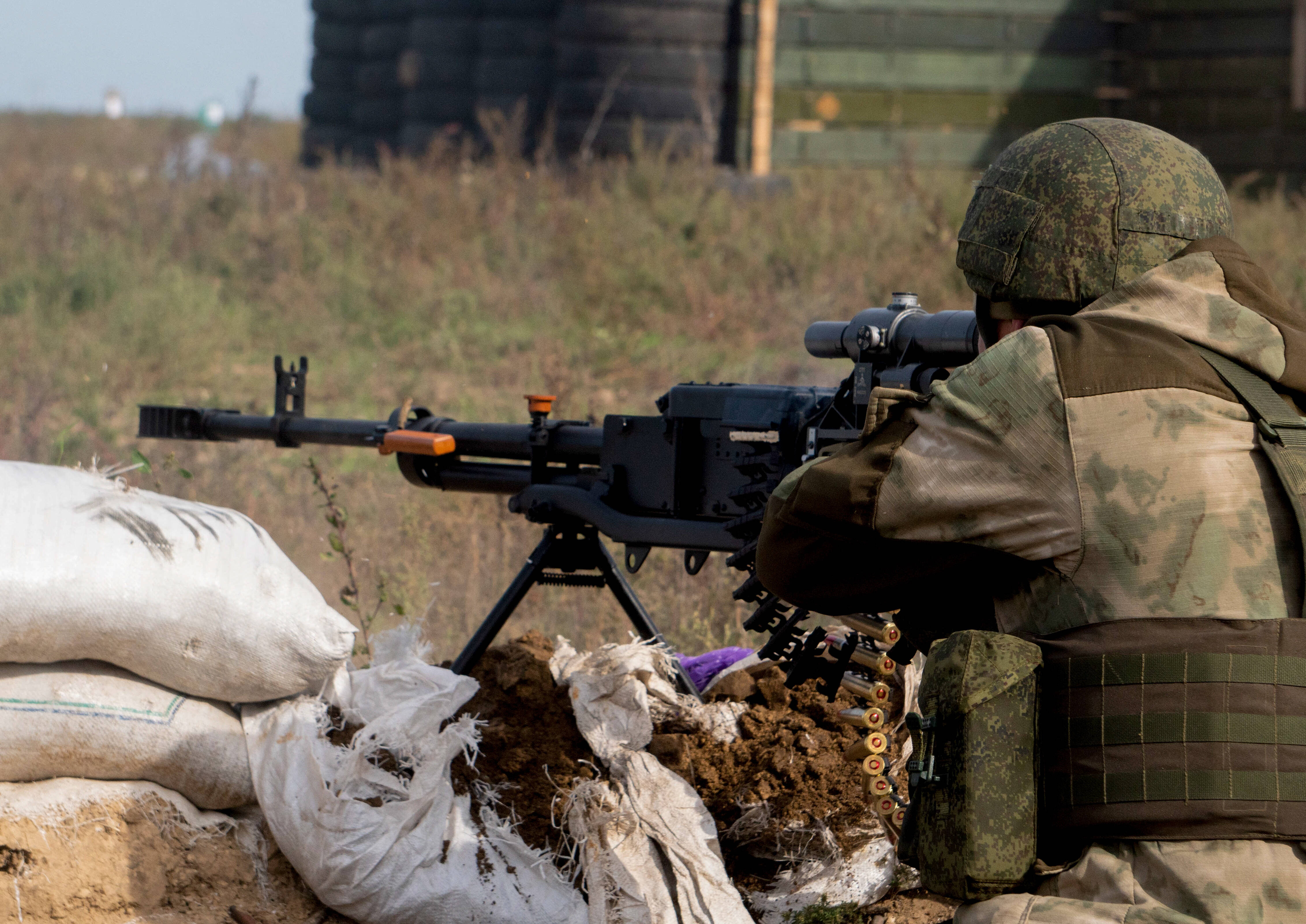 Rusia anunță un „atentat” la o bază de antrenament de la frontiera cu Ucraina. Cel puțin 11 voluntari la război au fost uciși