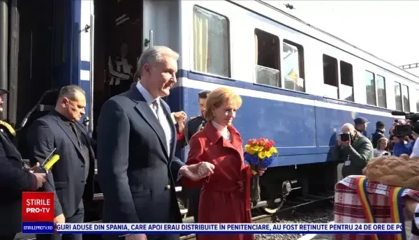 Familia Regală a României a călătorit cu trenul regal de la Cluj-Napoca la Alba Iulia pentru a marca centenarul încoronării