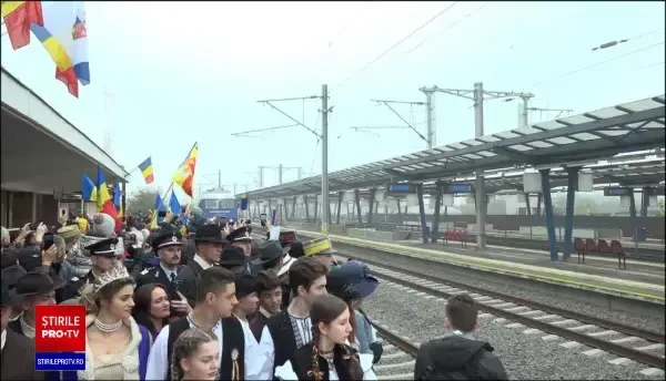 Familia Regală a României a călătorit cu trenul regal de la Cluj-Napoca la Alba Iulia pentru a marca centenarul încoronării