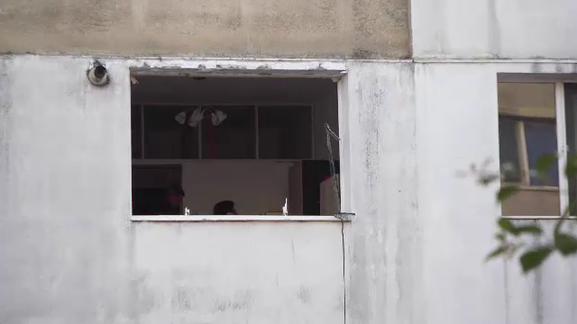 Explozie puternică la un bloc de garsoniere din Brașov. Deflagrația s-a produs de la o improvizație