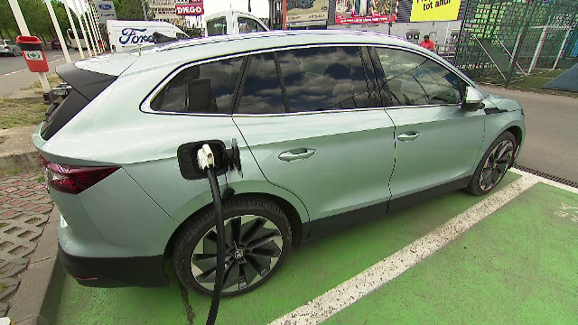 La ce trebuie să fie atenți doritorii care intenționează să-și cumpere o mașină electrică second-hand. Ce recomandă experții