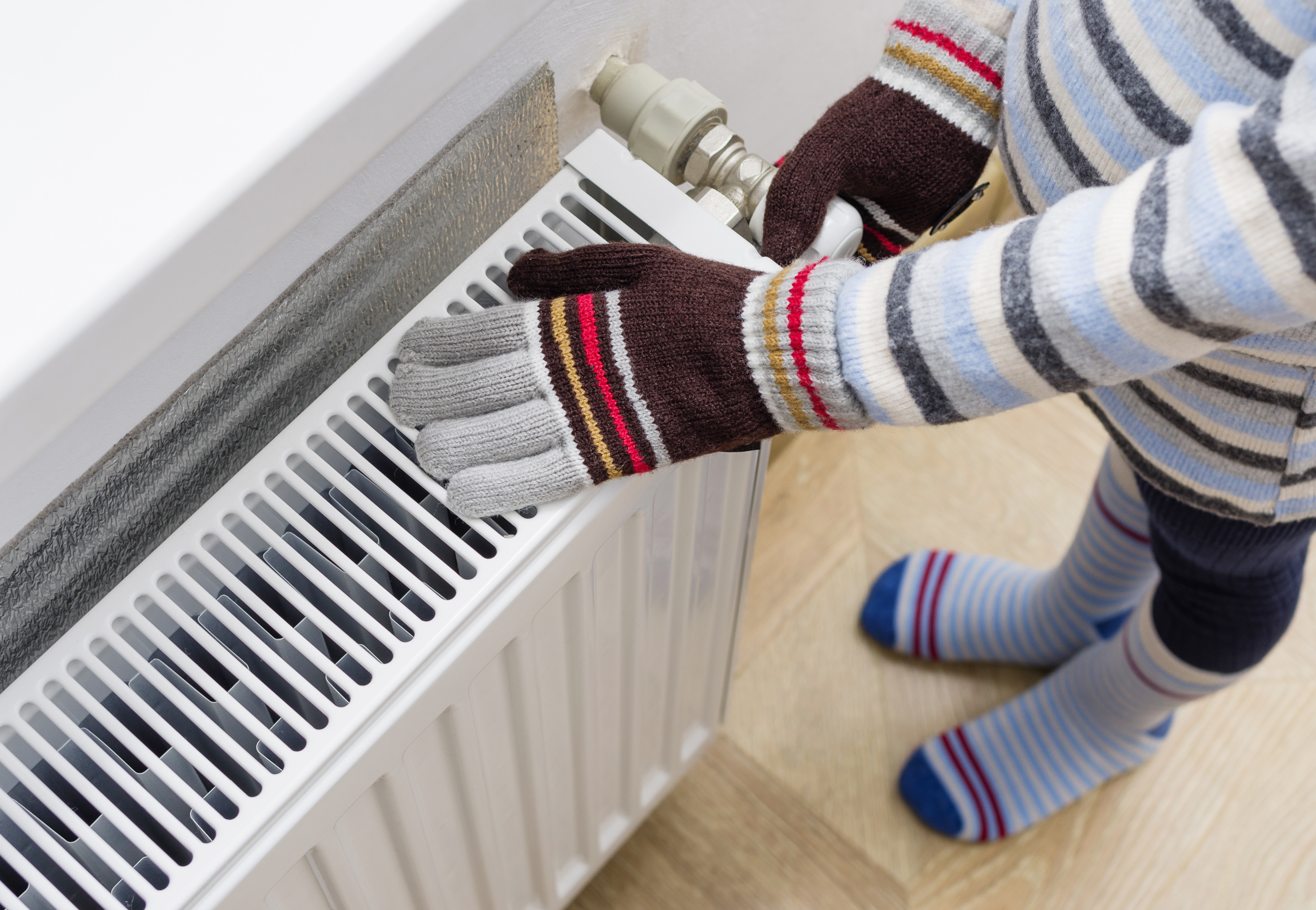 Şcoală din Piteşti, cu zece grade în clasă. Direcţiunea nu a pornit centrala termică. Reacția primarului