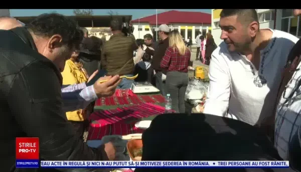 Festivalul Piftiilor și al Sarmalelor. Juriul a oferit și un pont celor care vor să-și surprindă oaspeții de Crăciun