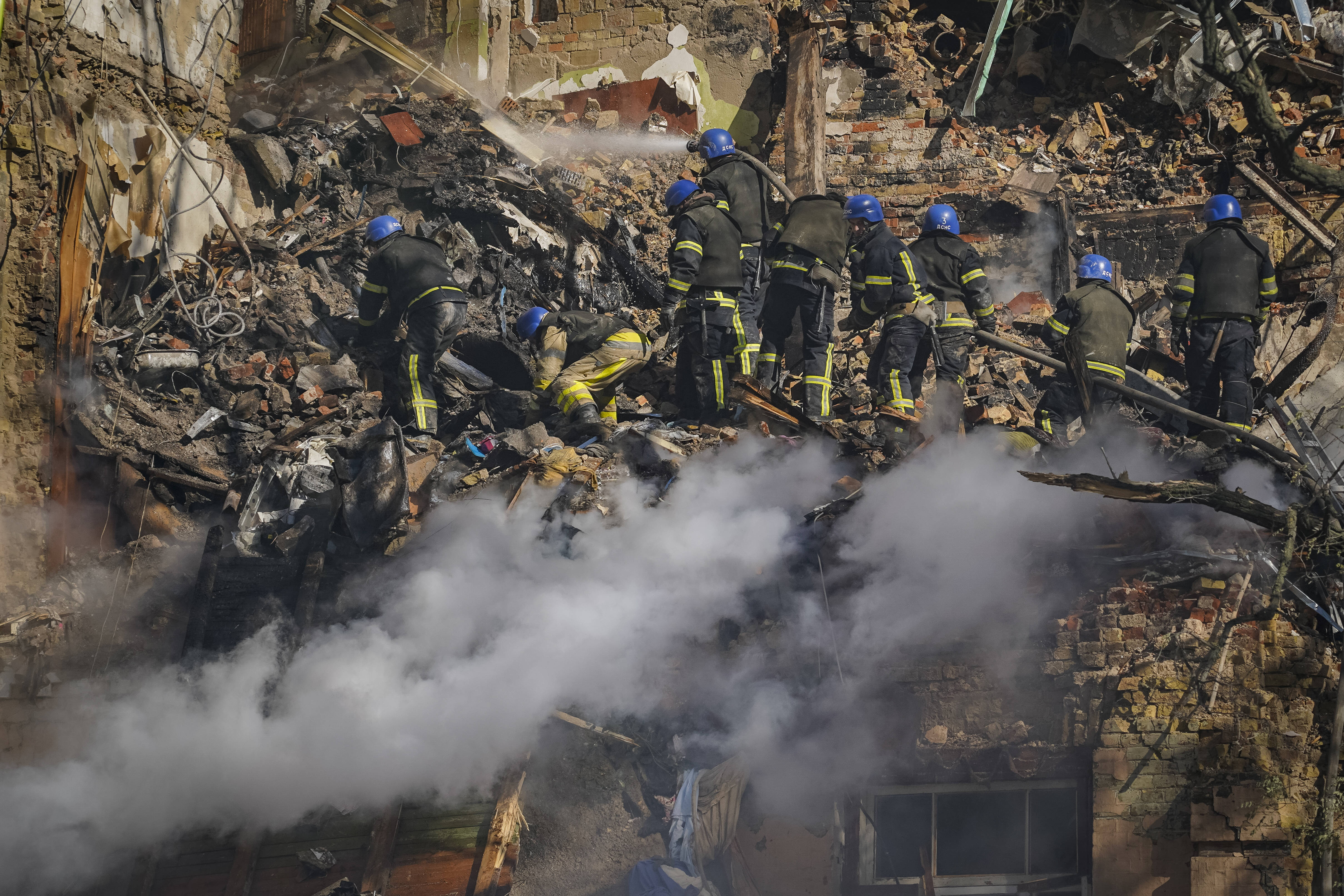 Volodimir Zelenski: „Rusia a distrus 30% dintre centralele electrice ale Ucrainei în decurs de o săptămână”