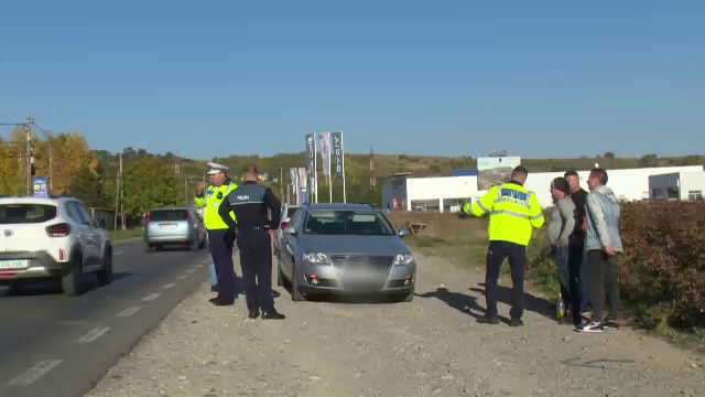 Trei motocicliști au căzut în fața unui șofer fără permis de conducere, în Târgoviște. Ce acuze își aduc