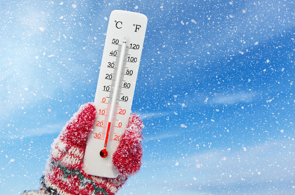 Vremea azi, 24 decembrie. Vremea va fi mai caldă decât ar trebui, înnorările persistă și o să picure trecător