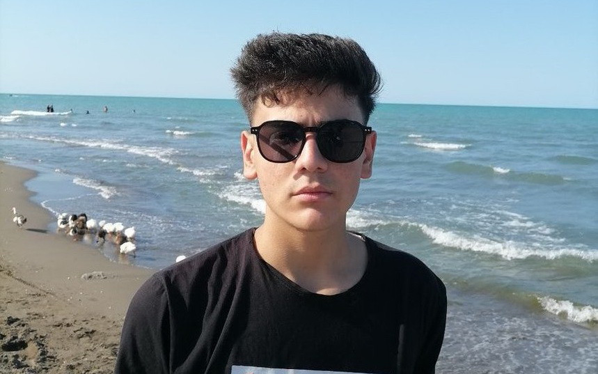 Un elev protestatar a murit în Iran după ce ar fi fost împuşcat de la mică distanţă