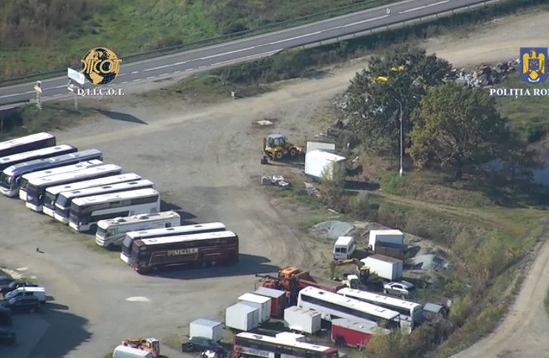 Lovitură DIICOT. Cantități enorme de bani și aur au fost descoperite la un transportator care opera în Iaşi. VIDEO