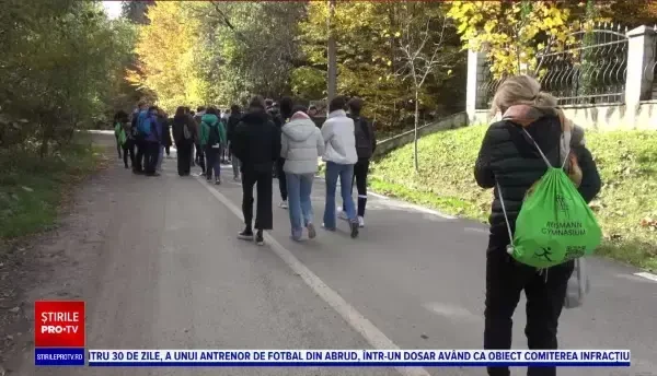 Elevii veniți în România prin programul Erasmus au avut o săptămână de activități în natură. Ce obiective au vizitat