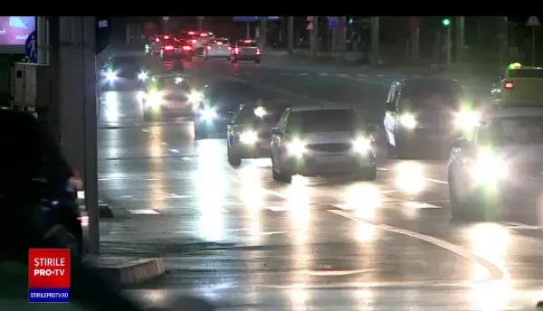 Un tânăr reținut în Sibiu pentru că era beat a furat o mașină de poliție, a dat amenzi și a jucat apoi banii la păcănele