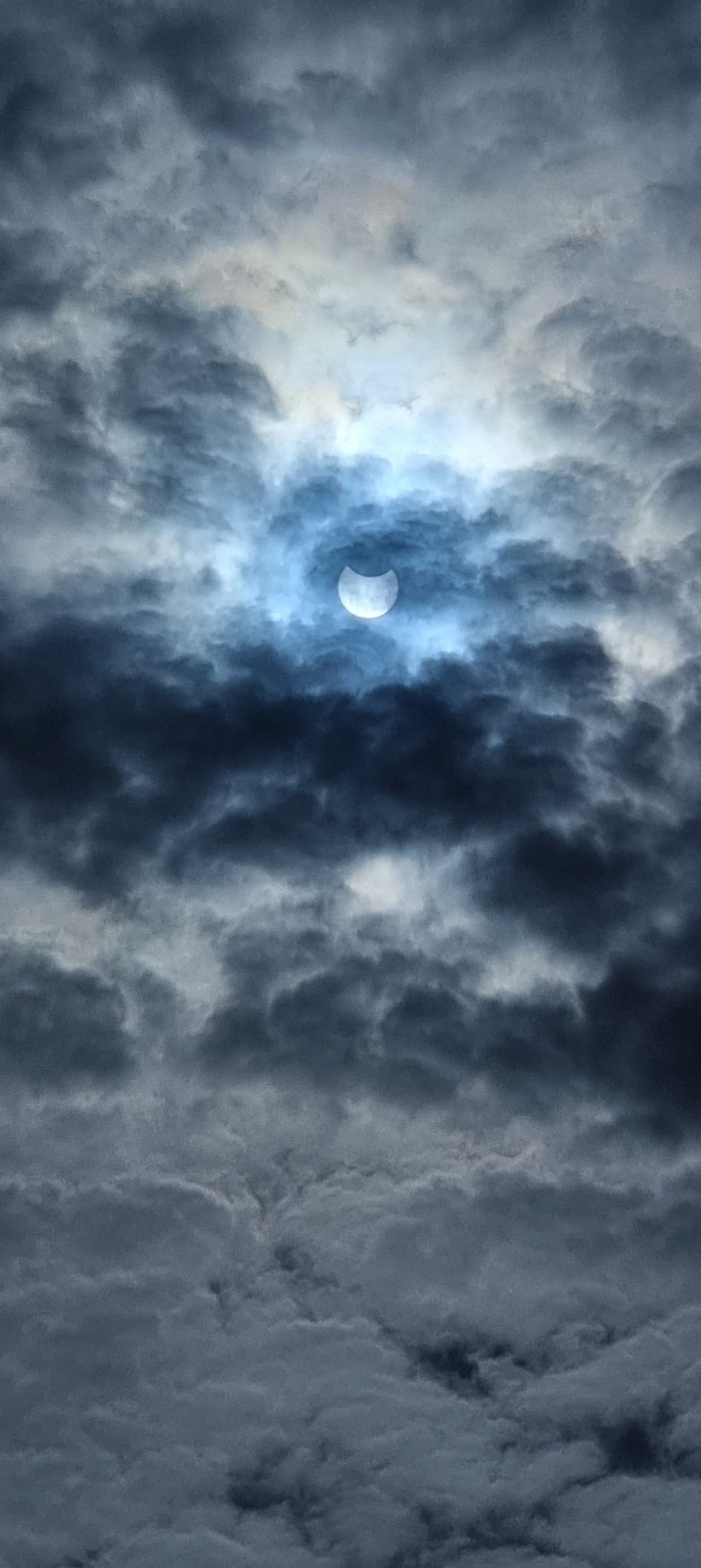 Eclipsa de soare Bucuresti